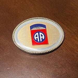 Airborne belt buckle‎